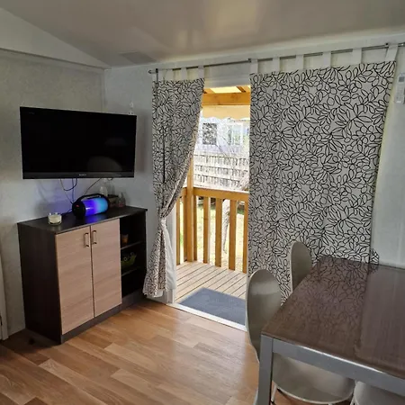 Camping De L'Arnel Villeneuve-les-Maguelonne Room photo